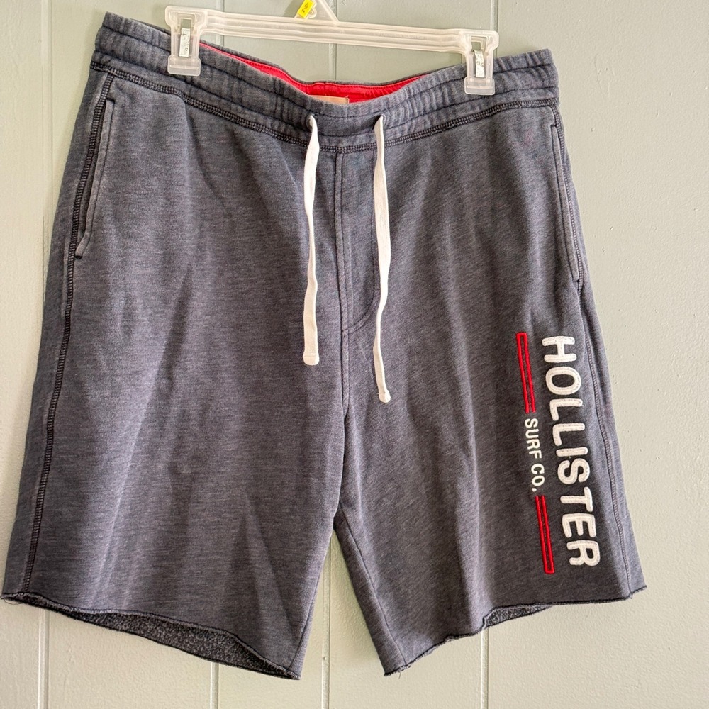 Hollister Surf Co Mens Gray Fleece Sweat Shorts Large Logo Raw Hem Drawstring
